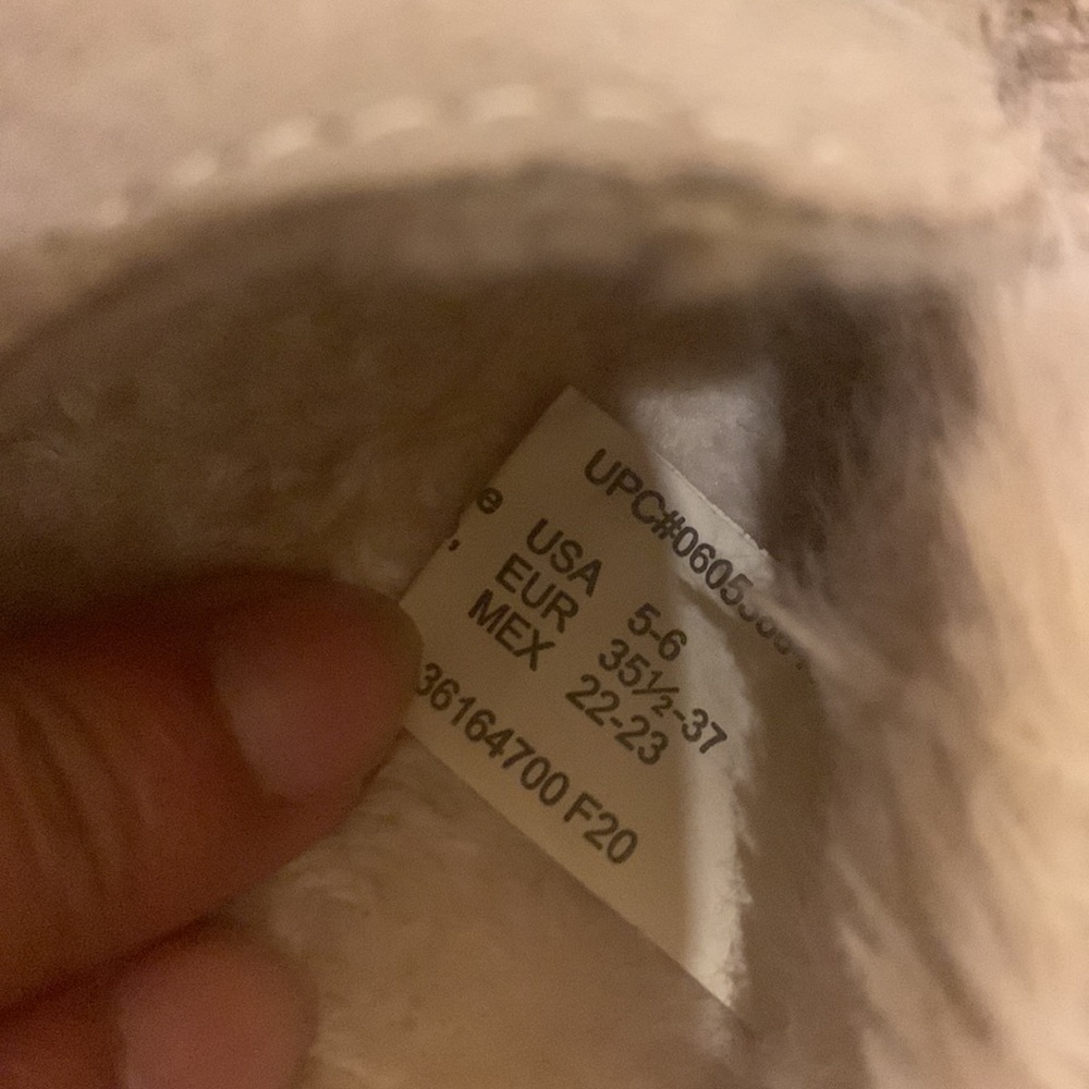 Secret treasure women size 5-6 moccasins - Picture 8 of 9